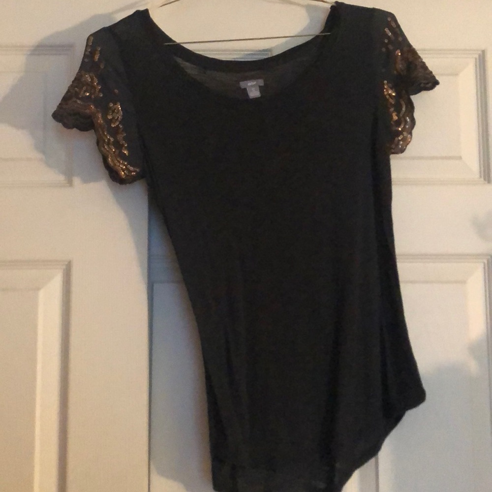 Sequin detailed top